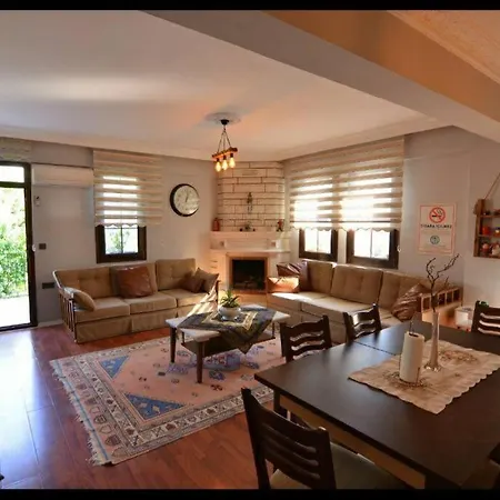 Feriehus Sedef- 3 2 Salon Fethiye